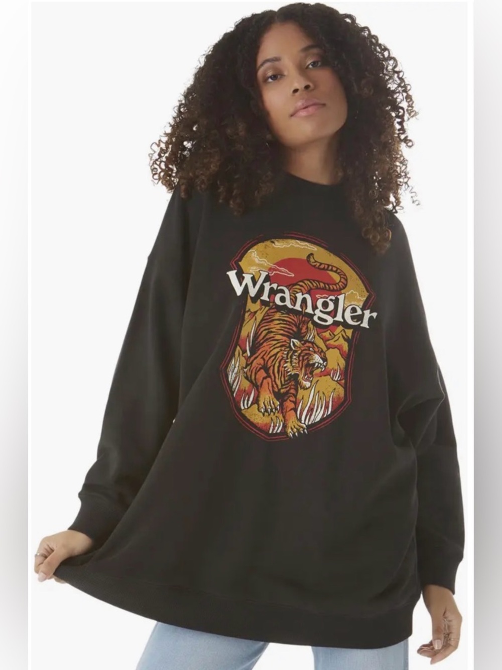 NWOT - Wrangler Women’s Vintage Faded Black Oversized Tiger Sweatshirt, Size - L